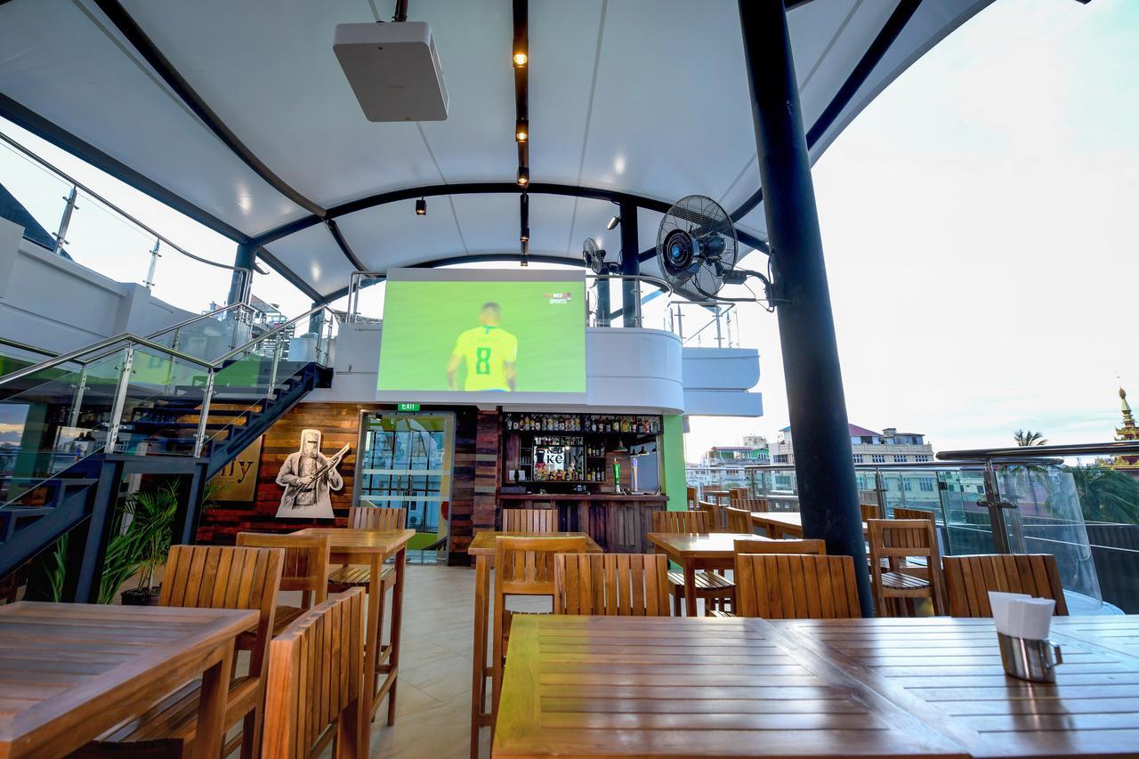 Ned Kelly Hotel & Irish Pub Mandalay Esterno foto